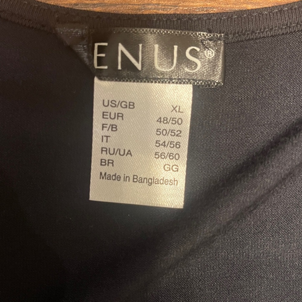VENUS Classic Black Garment